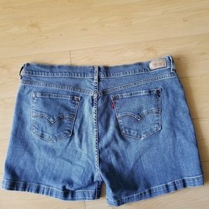 Levi's 515 shorts Size 16